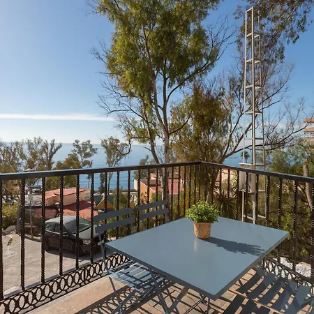 La Torre Del Carmen Apartment Malaga Exterior photo